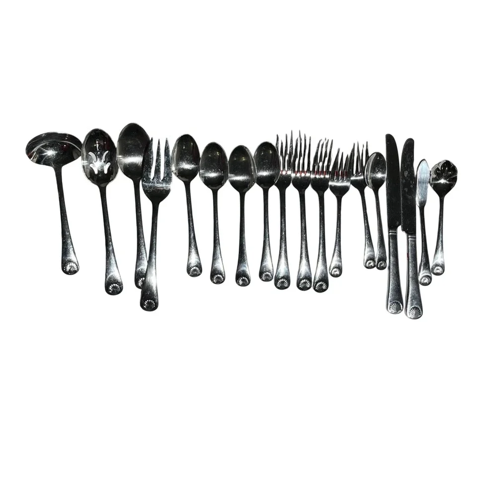 Reed & Barton 18/10 Stainless Steel Flatware Lot Shell Pattern Mixed